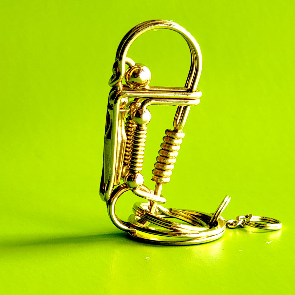 Golden Brass Cute Vase Wire Key chain Hook For Women Men