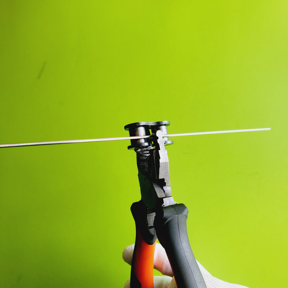 Making wire keychain hook auxiliary tools - wire folding pliers