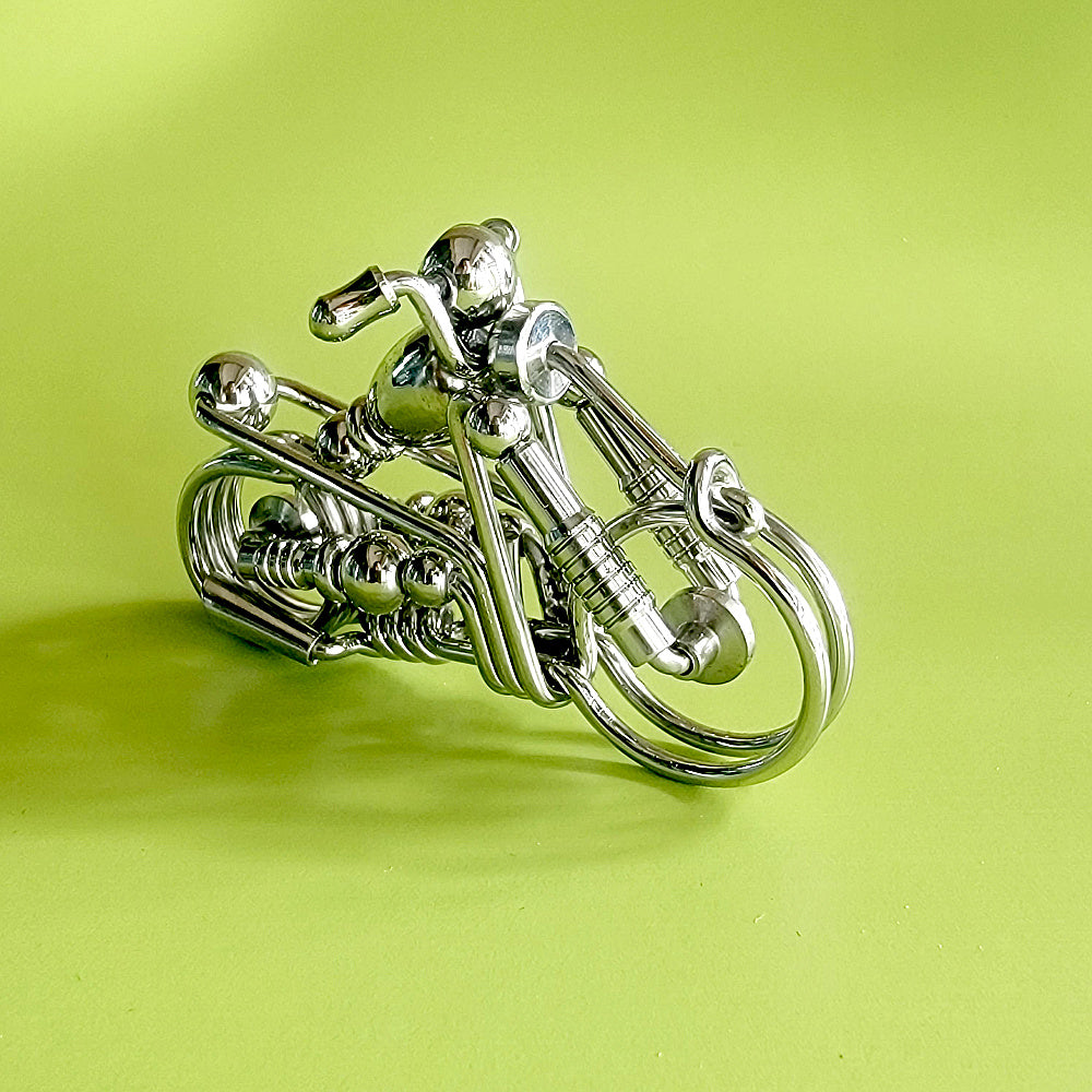Exquisite Creative Handamde Wire Wrap Harley Motorcycle Keychain