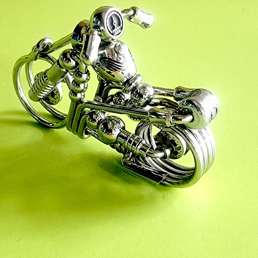 Creative Handamde Steel Wire-Wrapped  Motorcycle Backpack Keychains