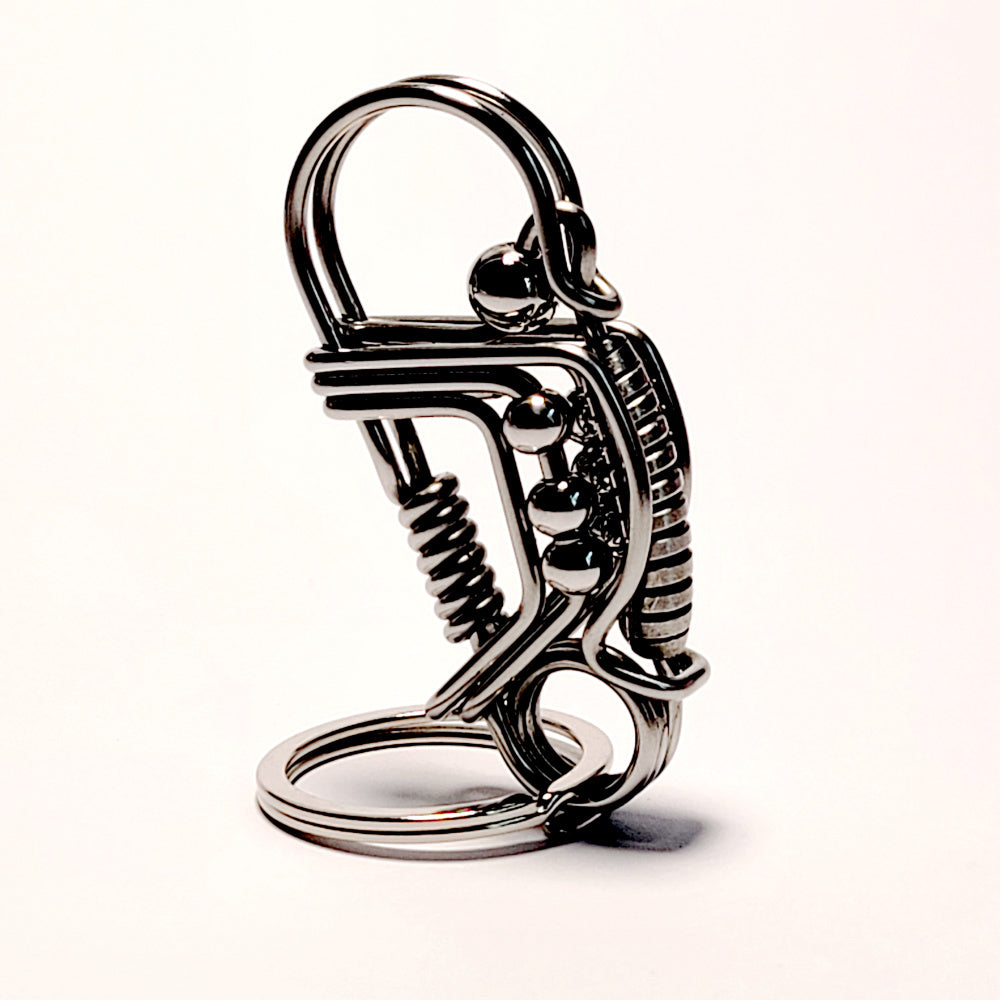 Bird style wire keychain