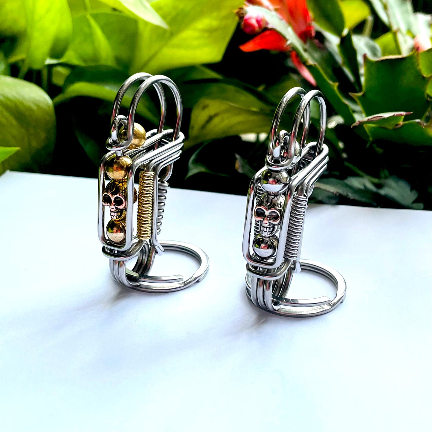 Fashion Skull Handmade Wire Keychain Gifts