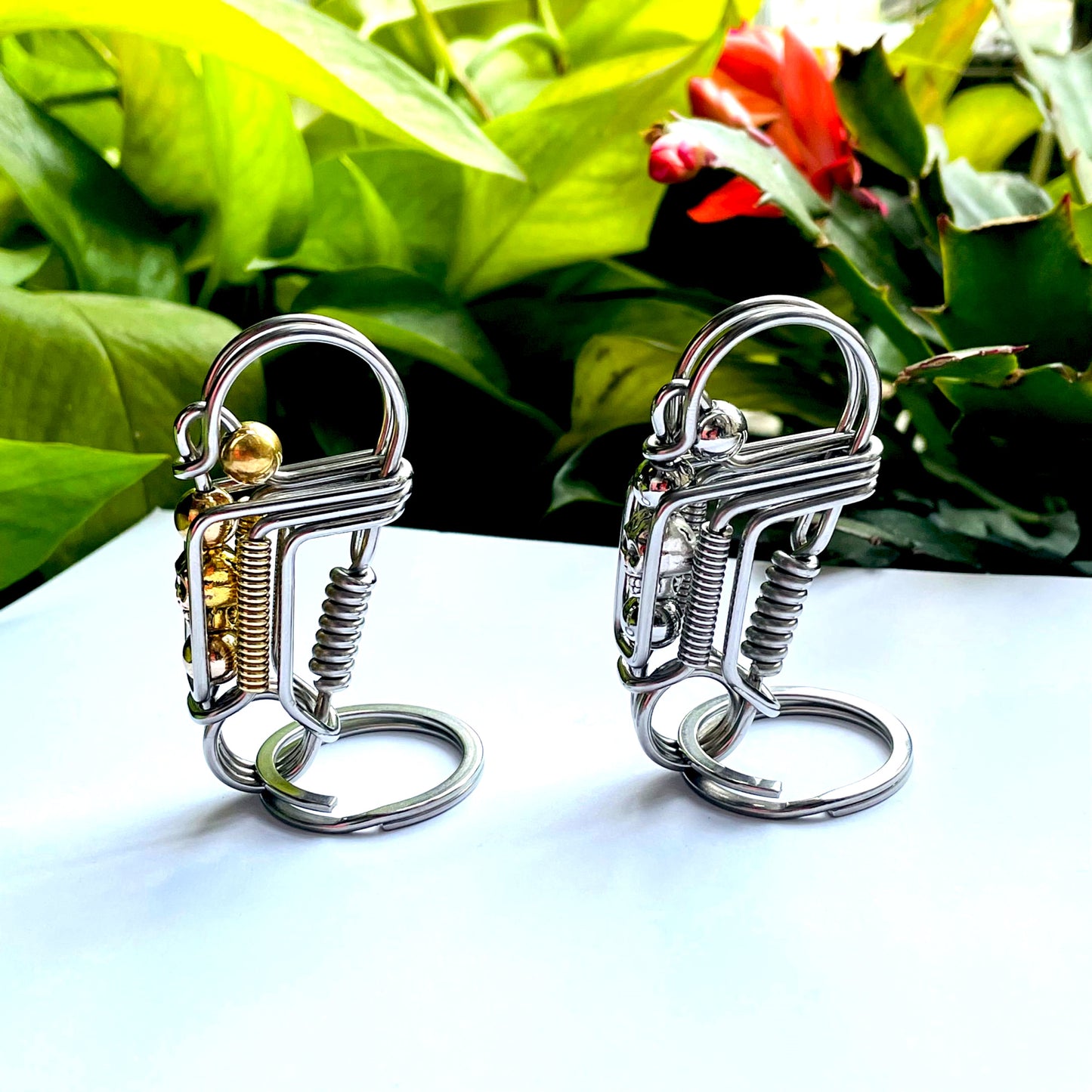 Fashion Skull Handmade Wire Keychain Gifts